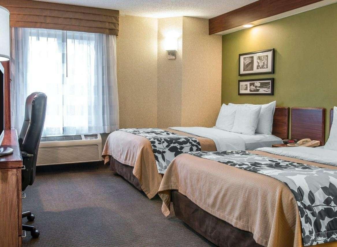 Hotel Baymont By Wyndham Flat Rock Esterno foto