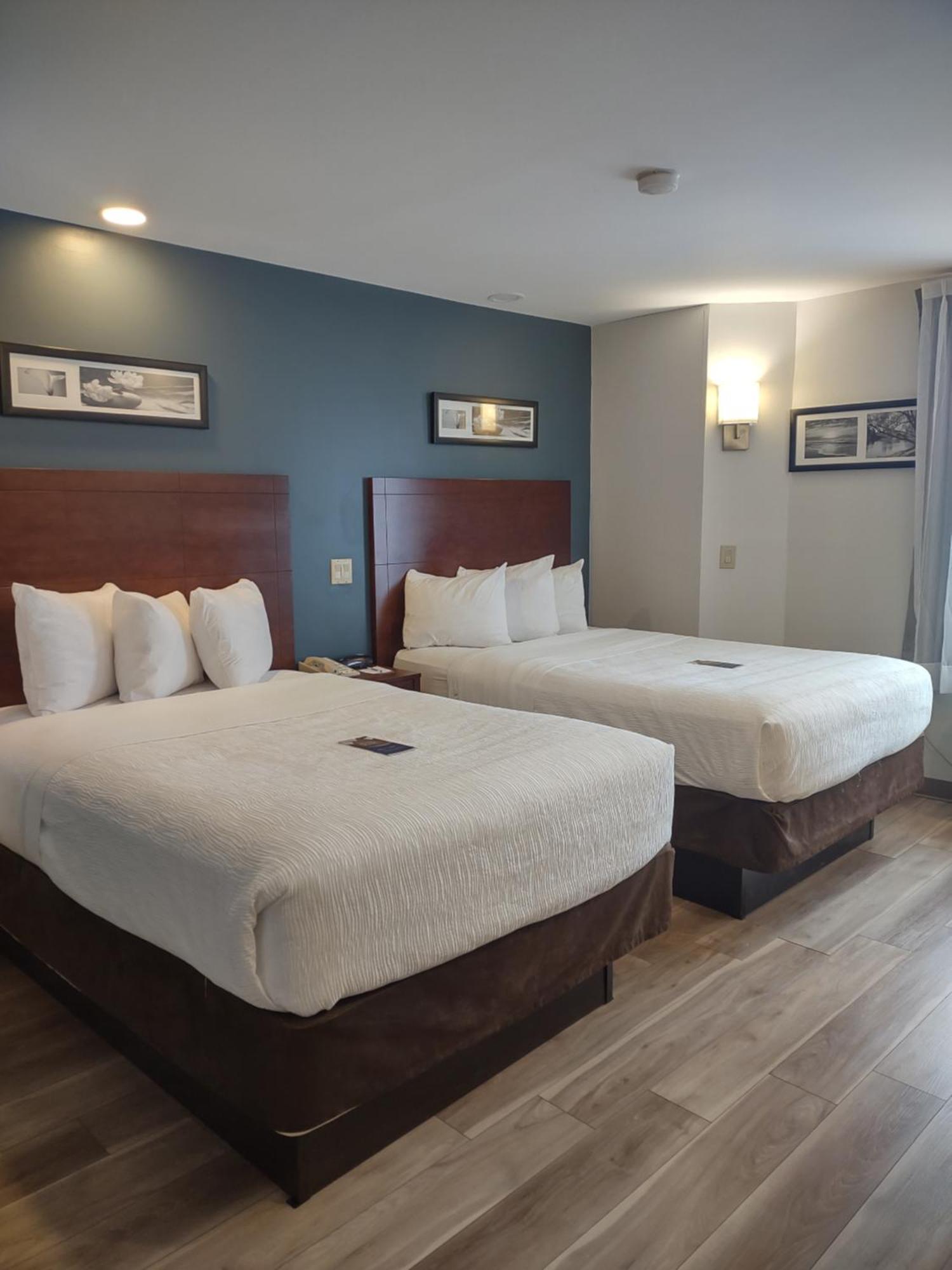 Hotel Baymont By Wyndham Flat Rock Esterno foto