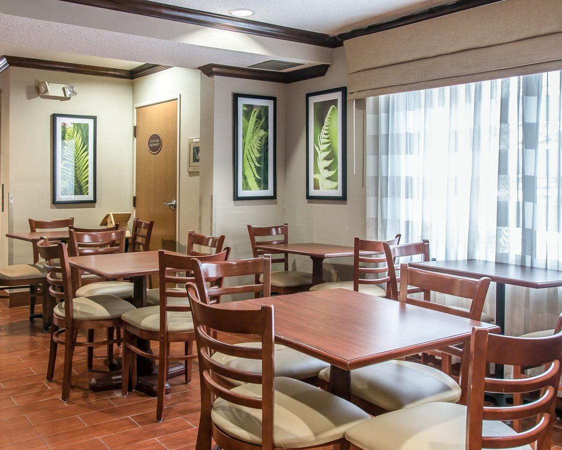 Hotel Baymont By Wyndham Flat Rock Esterno foto