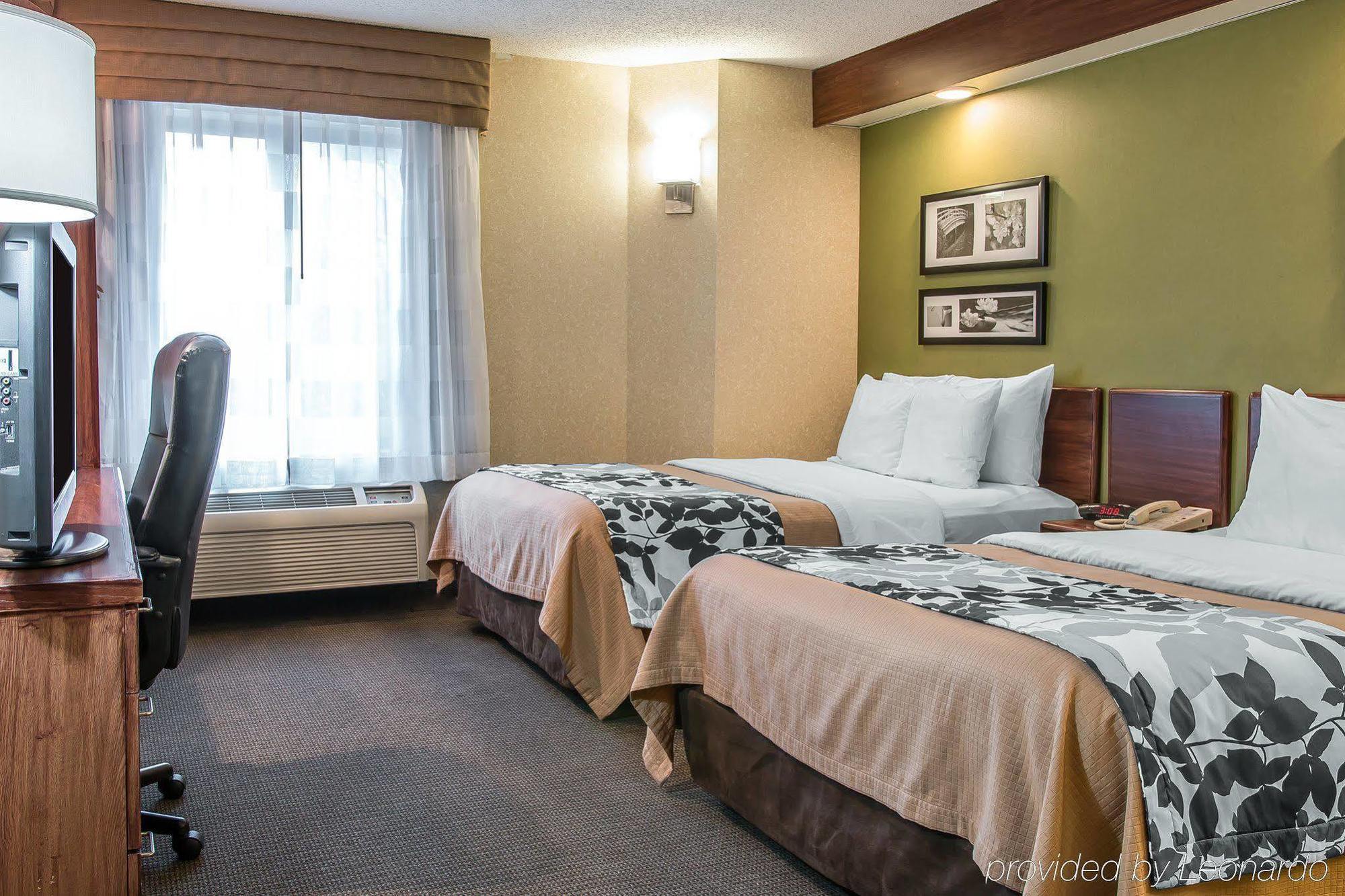 Hotel Baymont By Wyndham Flat Rock Esterno foto